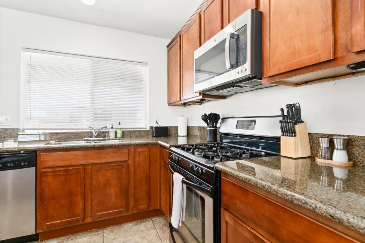 Вилла Friends And Family! 29 Palm Oasis 3 Mi To Joshua Tree Туэнтинайн-Палмс Экстерьер фото
